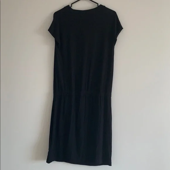 Bench Dress - Picture 2 of 6